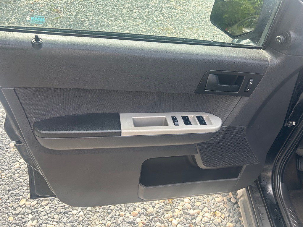2012 Ford Escape Image 11
