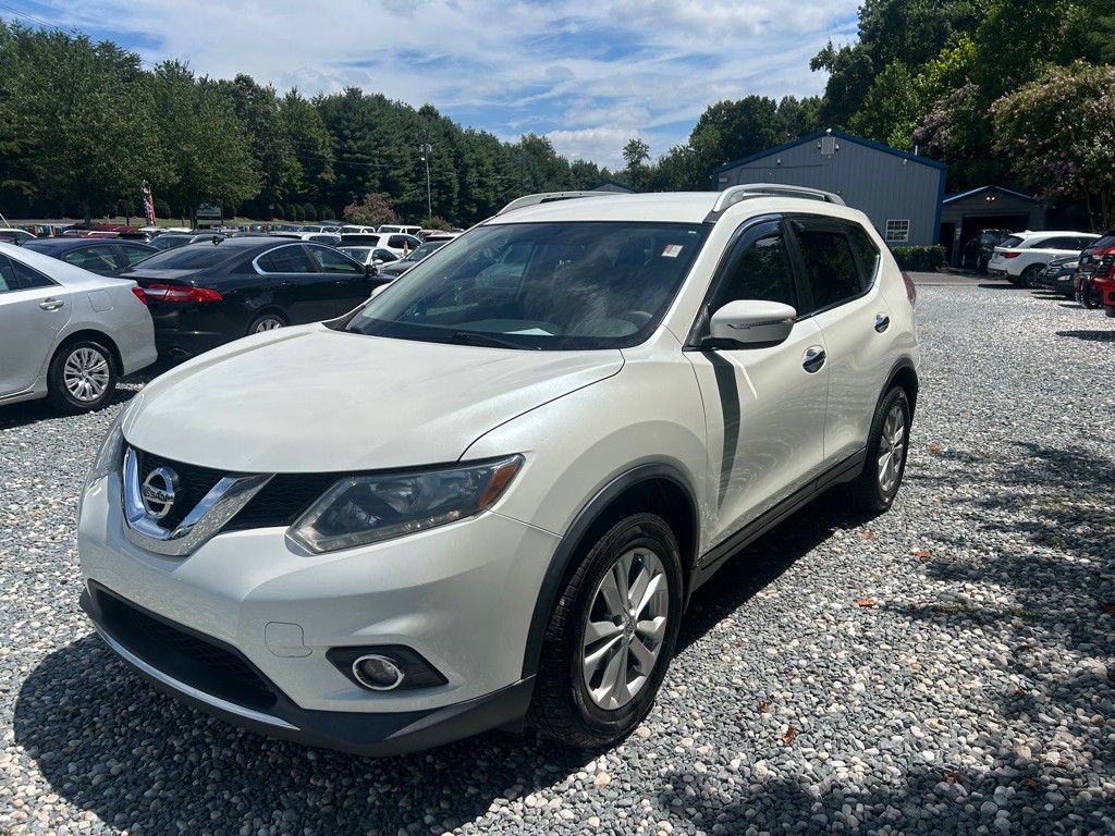 2015 Nissan Rogue Image 1