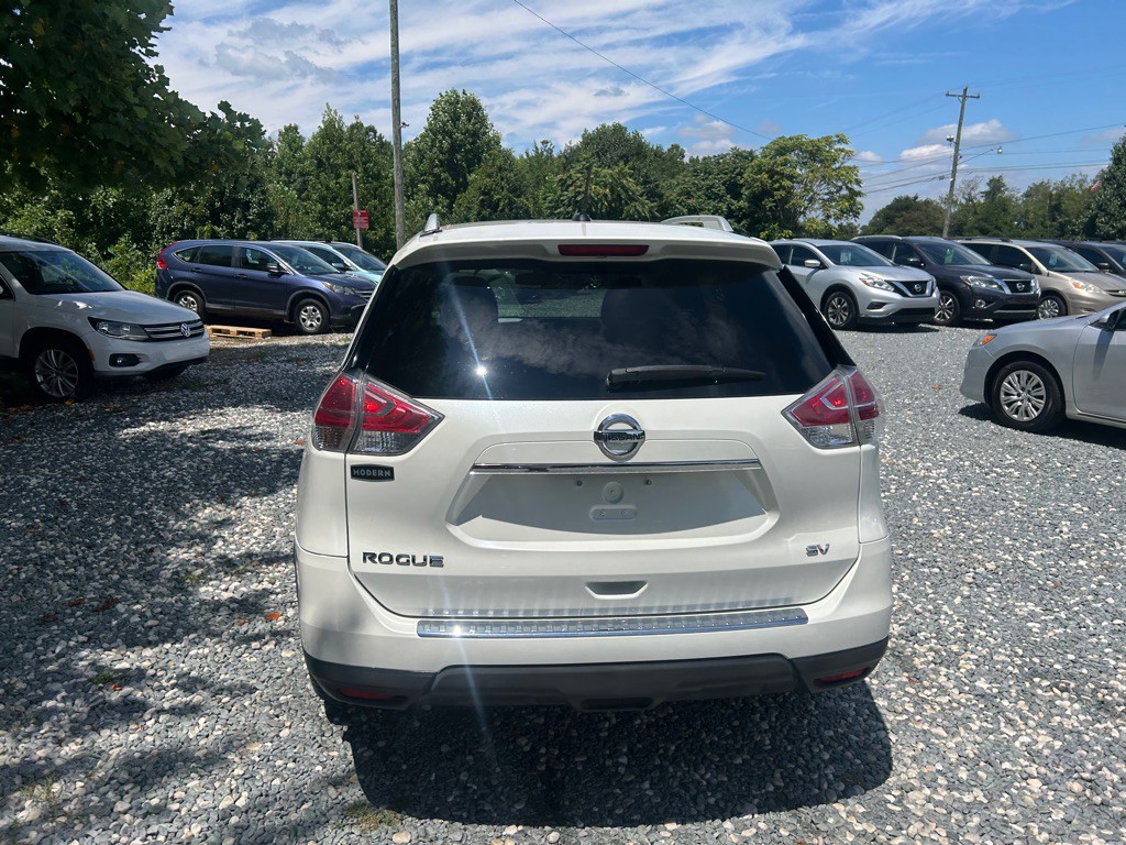 2015 Nissan Rogue Image 4