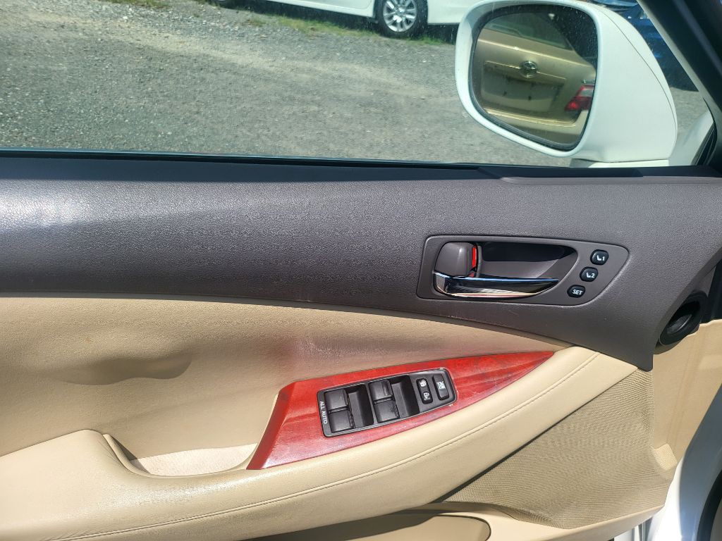 2007 Lexus ES Image 21