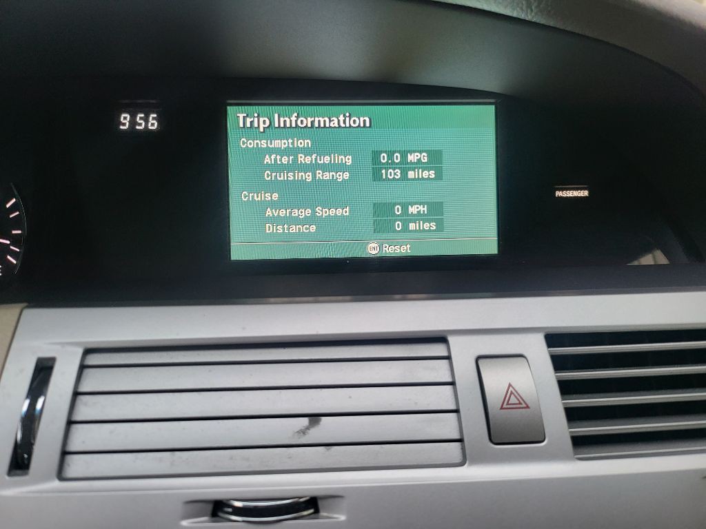 2010 Toyota Avalon Image 5