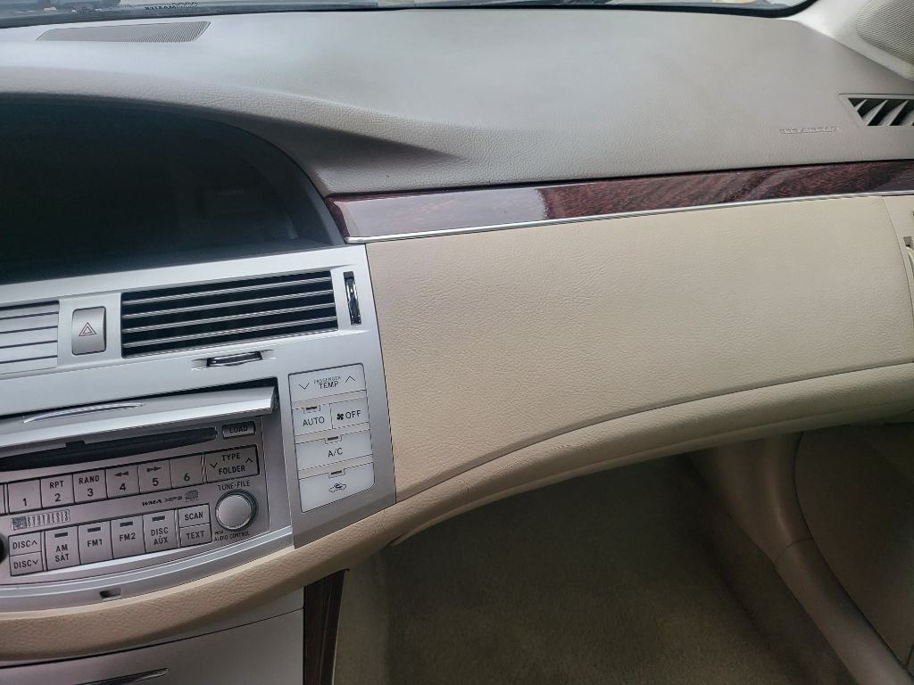 2010 Toyota Avalon Image 7