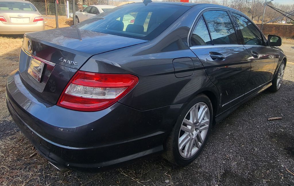 2009 Mercedes-Benz C-Class Image 4