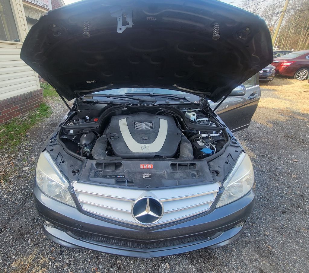 2009 Mercedes-Benz C-Class Image 10