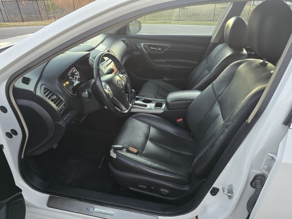 2013 Nissan Altima Image 12