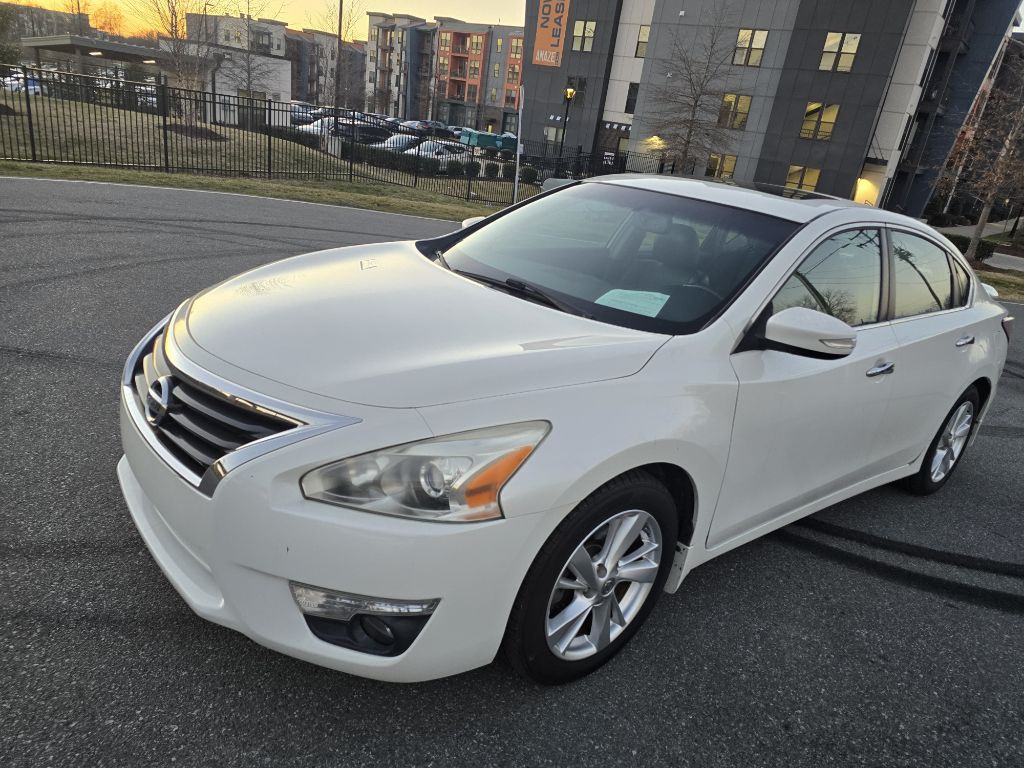 2013 Nissan Altima Image 17