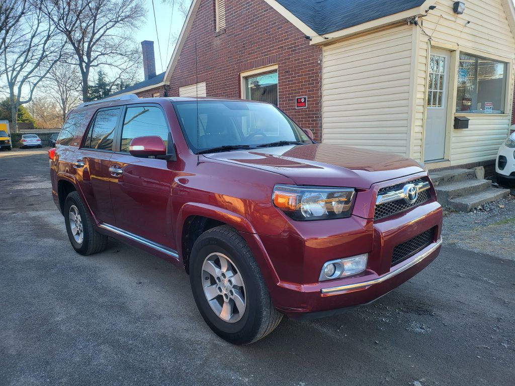 2013 Toyota 4Runner Image 2