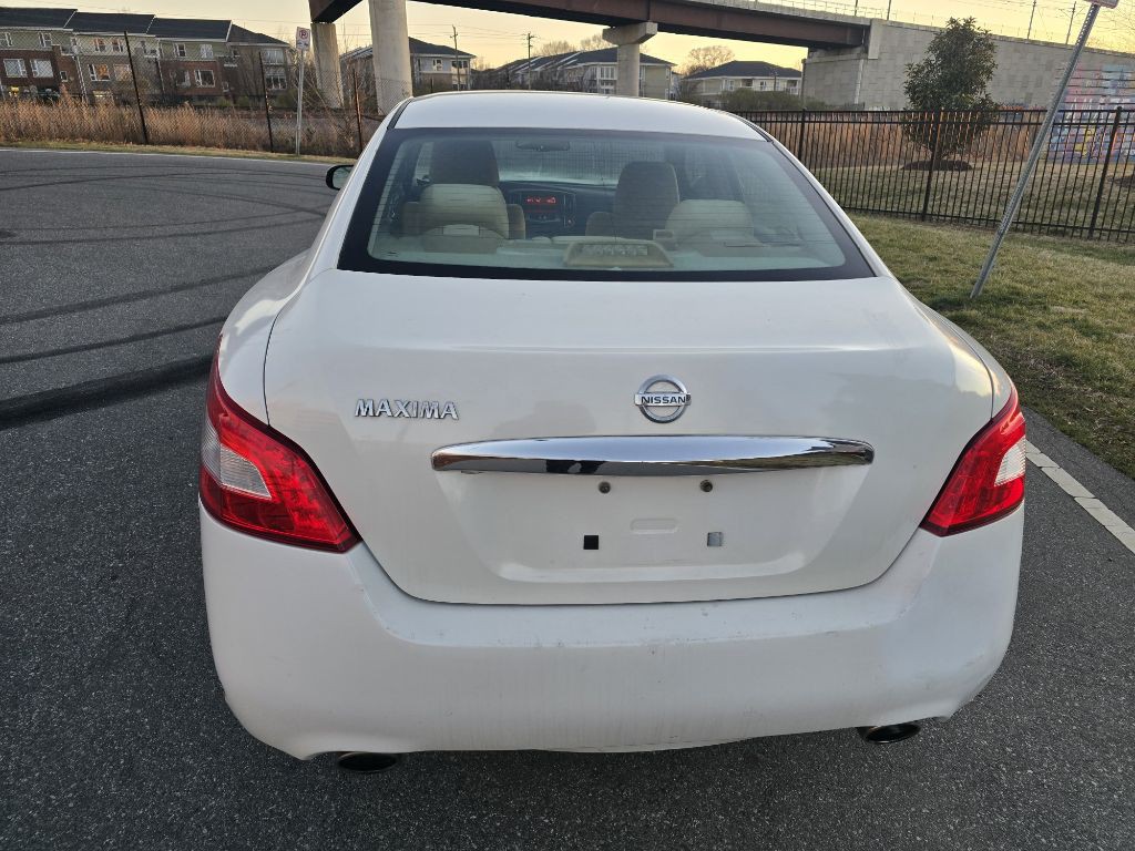 2011 Nissan Maxima Image 3