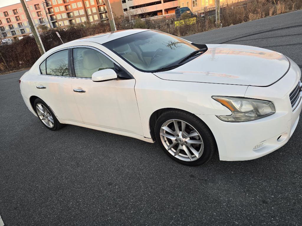 2011 Nissan Maxima Image 17