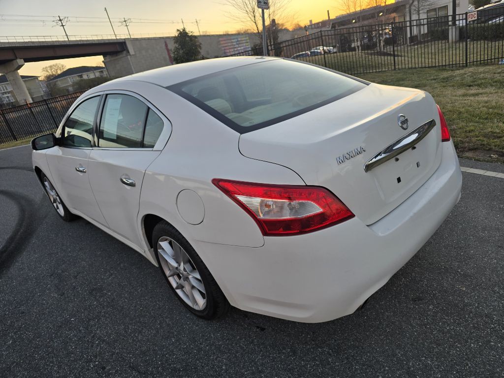 2011 Nissan Maxima Image 28