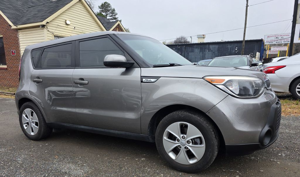 2015 Kia Soul Image 2