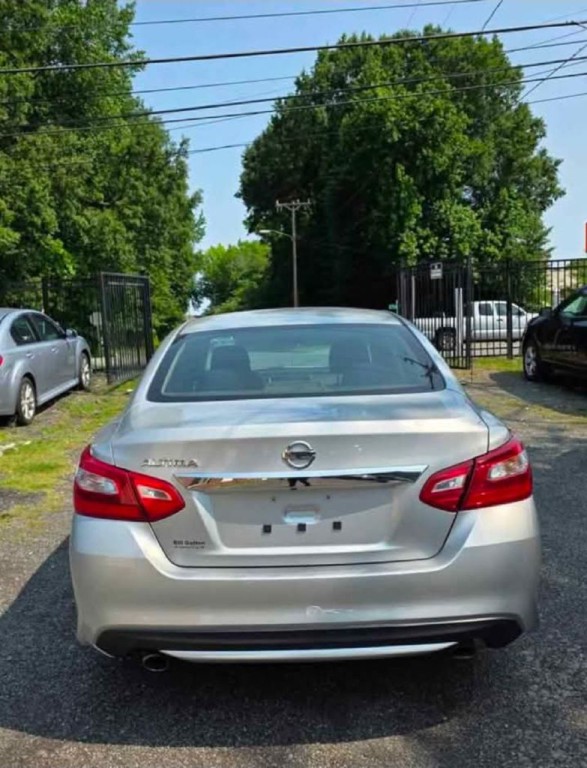 2016 Nissan Altima Image 3