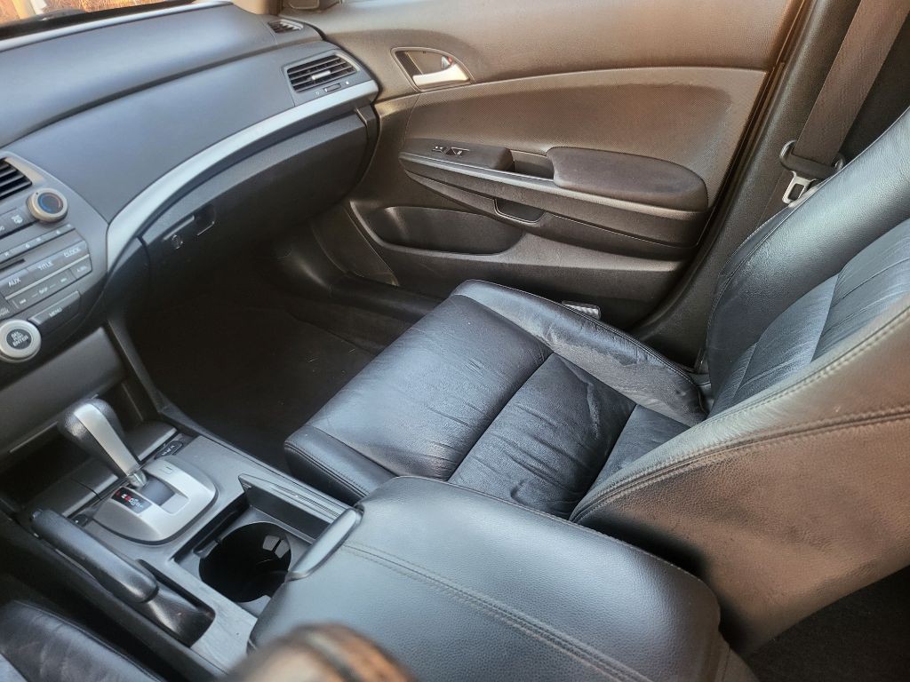 2012 Honda Accord Image 8