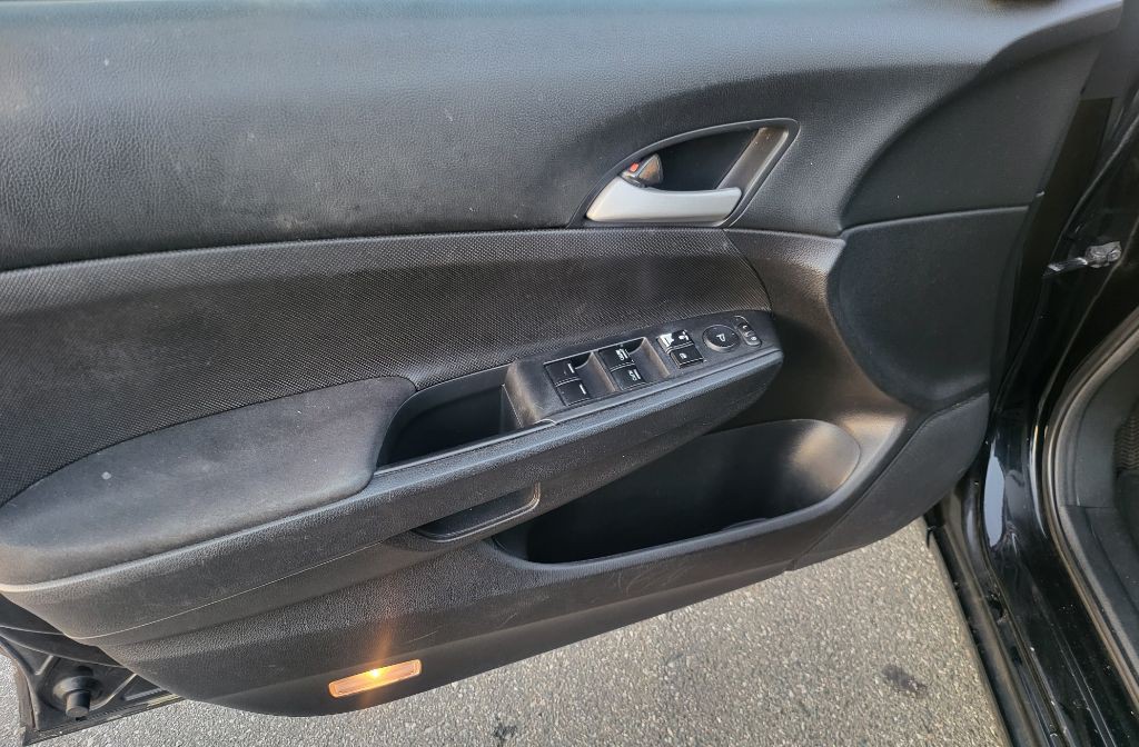 2012 Honda Accord Image 6