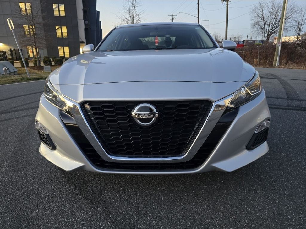 2020 Nissan Altima Image 3