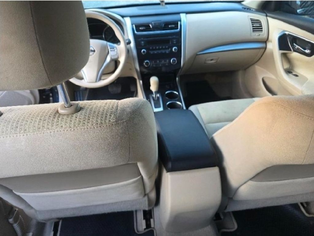 2017 Nissan Maxima Image 3