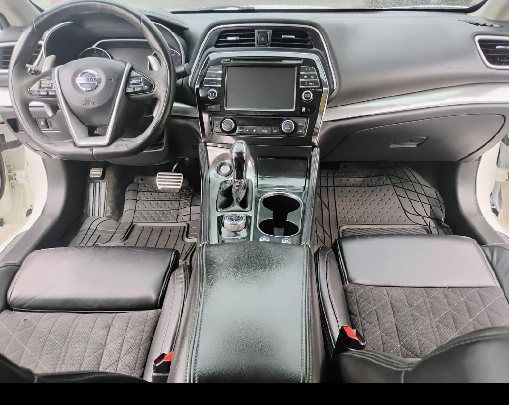 2017 Nissan Maxima Image 7