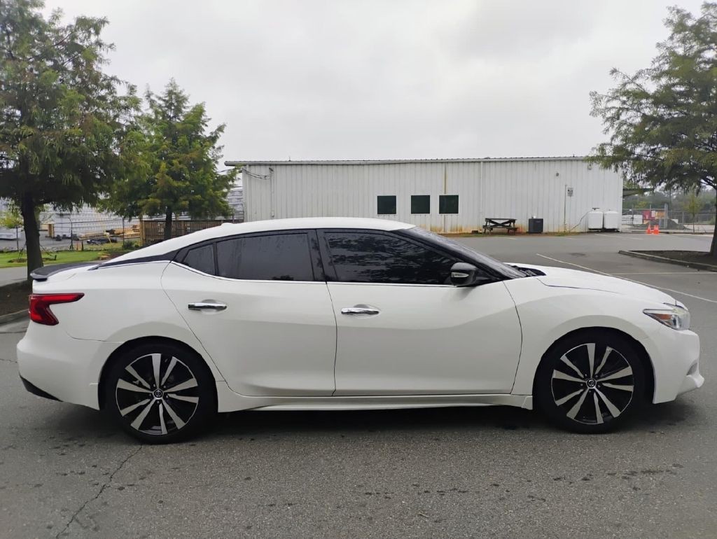 2017 Nissan Maxima Image 15