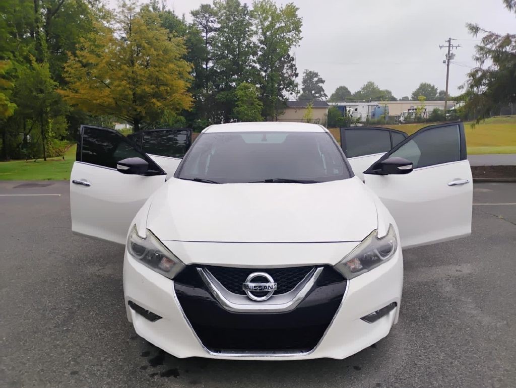 2017 Nissan Maxima Image 19