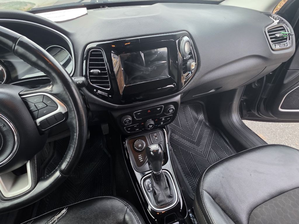 2018 Jeep Compass Image 14