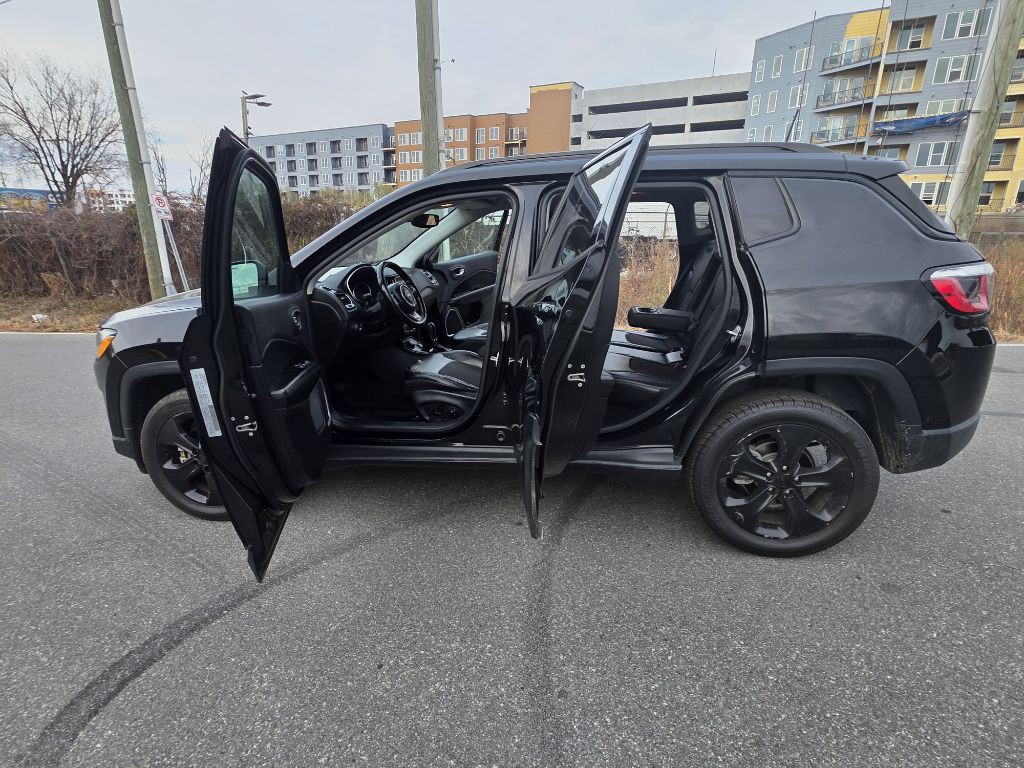 2018 Jeep Compass Image 16
