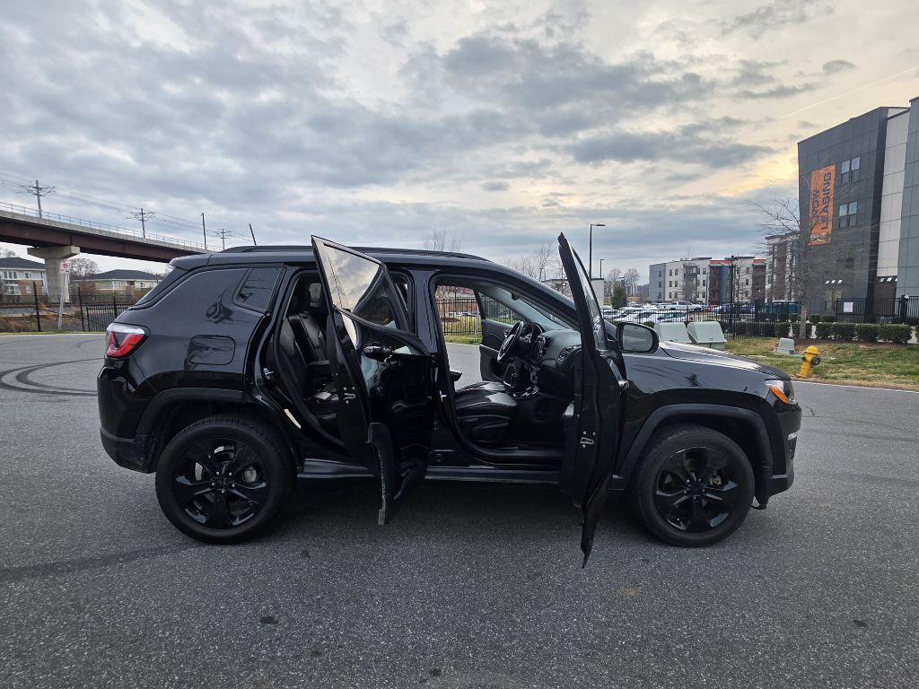 2018 Jeep Compass Image 17