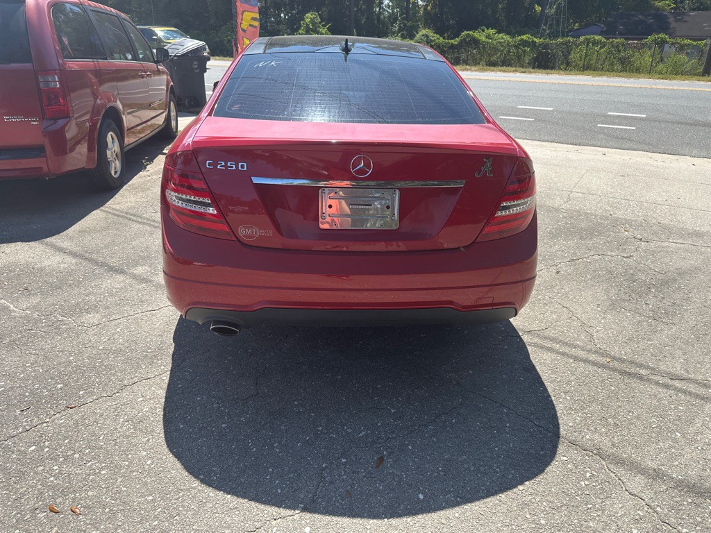2013 Mercedes-Benz C-Class Image 3