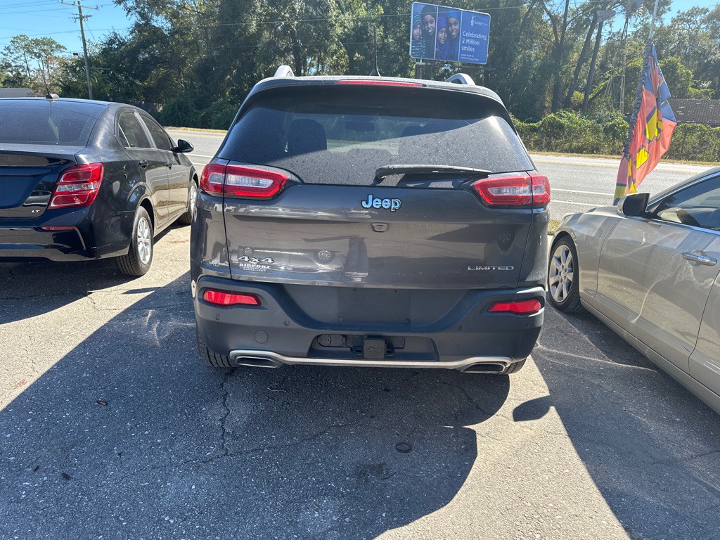 2018 Jeep Cherokee Image 4