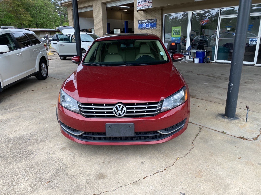 2015 Volkswagen Passat Image 1