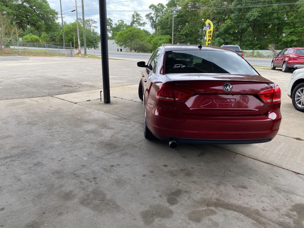 2015 Volkswagen Passat Image 4