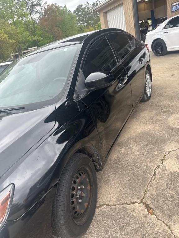 2017 Nissan Sentra Image 2