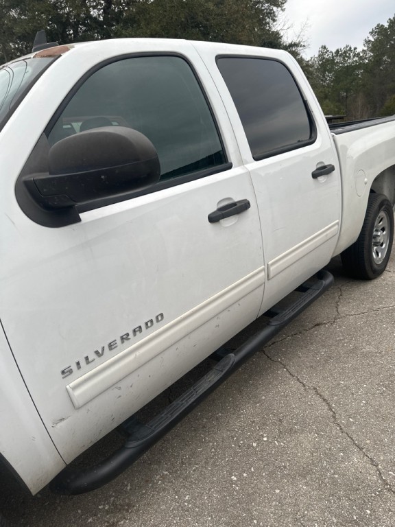 2011 Chevrolet Silverado 1500 Image 2