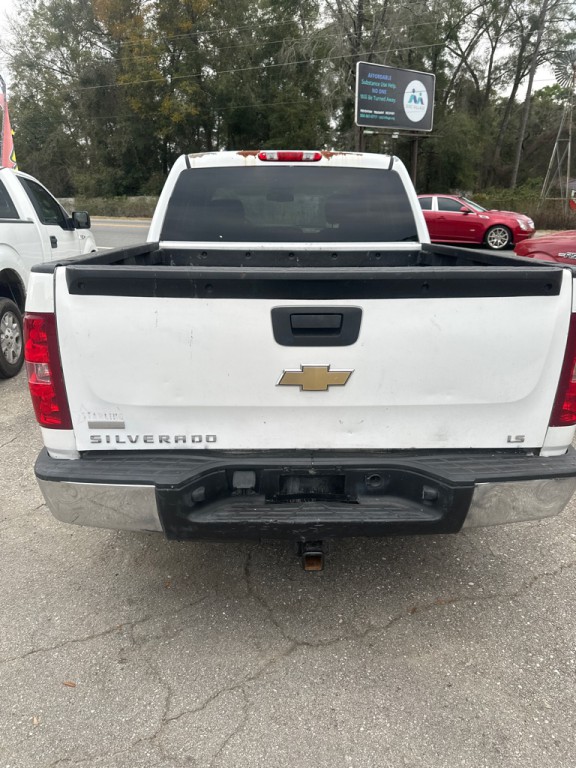 2011 Chevrolet Silverado 1500 Image 3