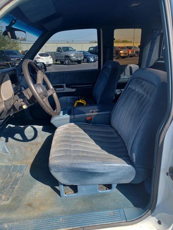 1990 Chevrolet C/K Image 5