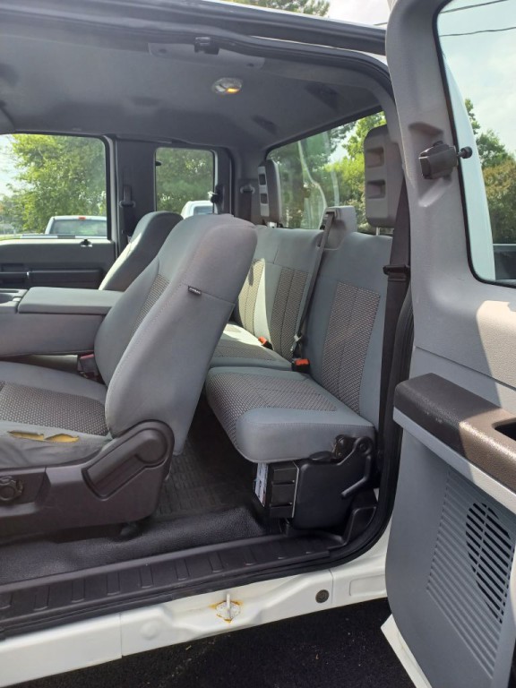 2012 Ford F-250 Image 6