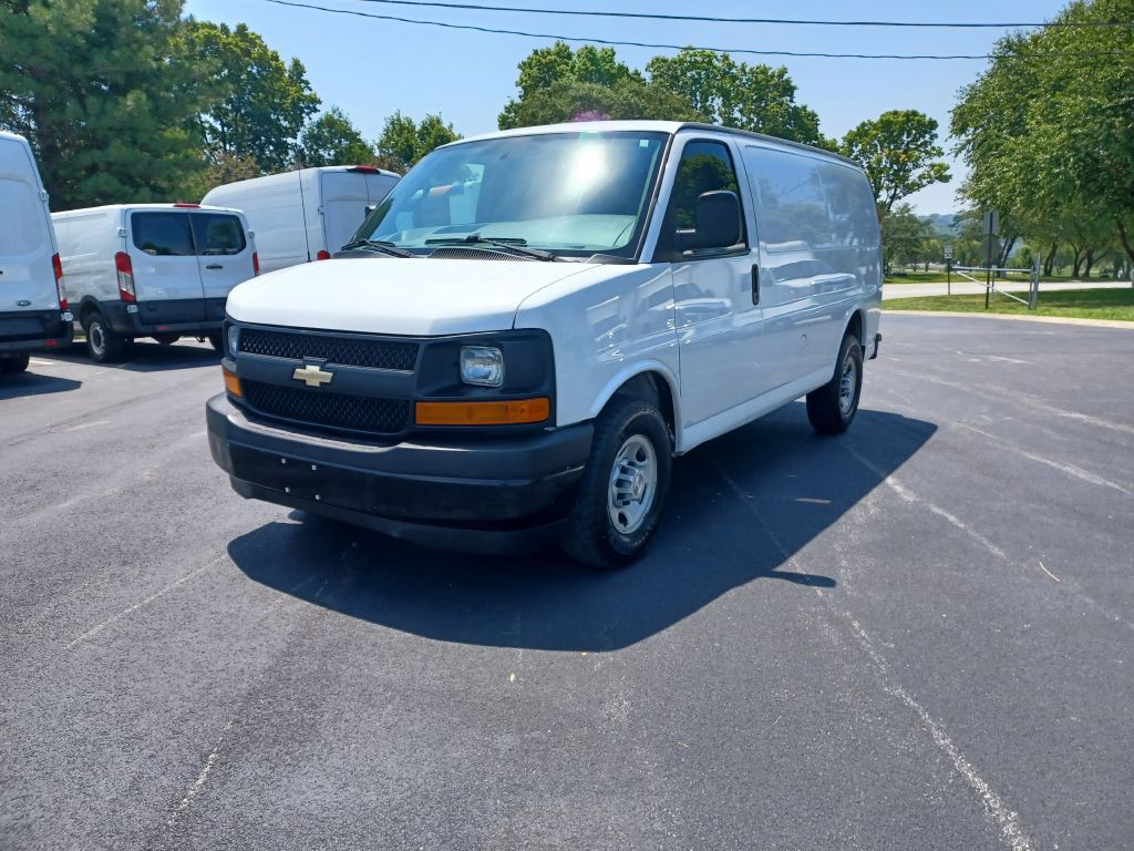 2017 Chevrolet Express Image 2