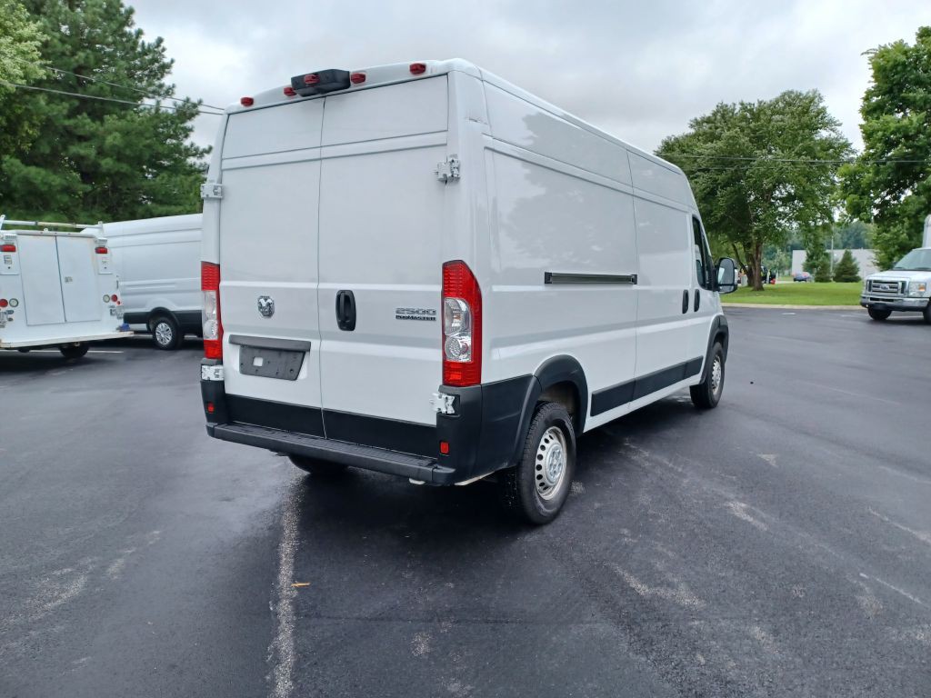 2025 RAM Promaster Image 3