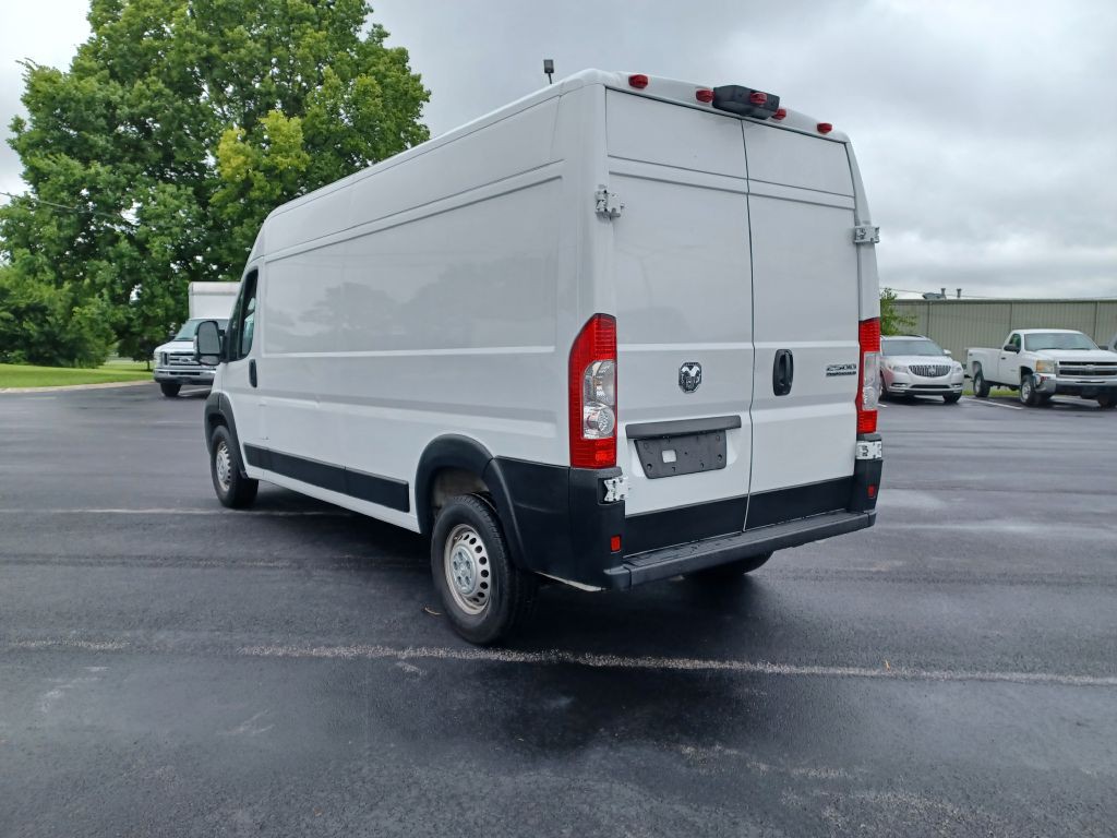 2025 RAM Promaster Image 4