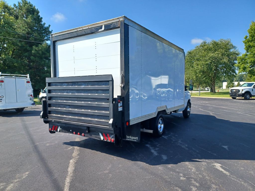 2019 Ford Econoline Image 3