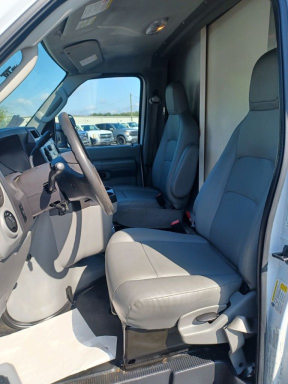 2019 Ford Econoline Image 7