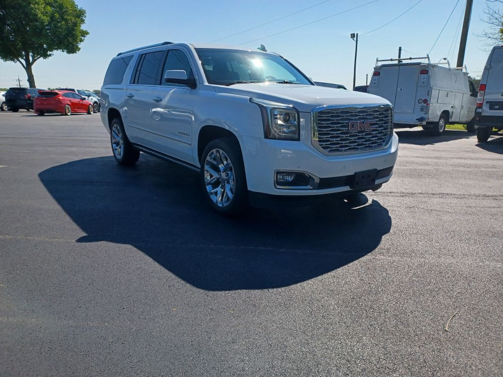 2020 GMC Yukon Image 1