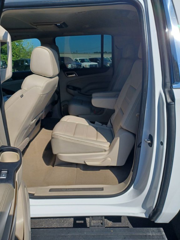 2020 GMC Yukon Image 6