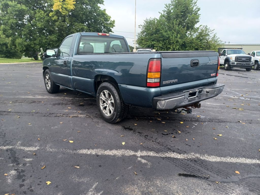 2007 GMC Sierra Image 4