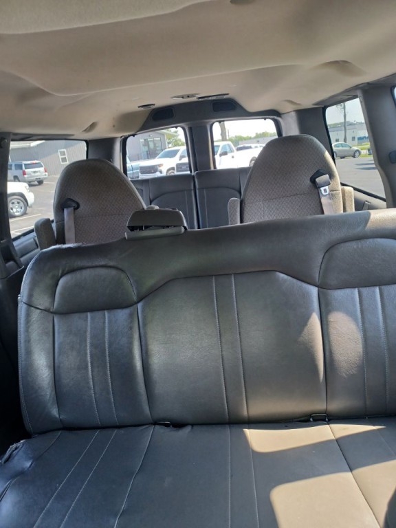 2014 Chevrolet Express Image 6