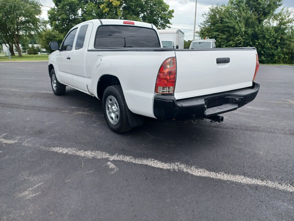 2015 Toyota Tacoma Image 4