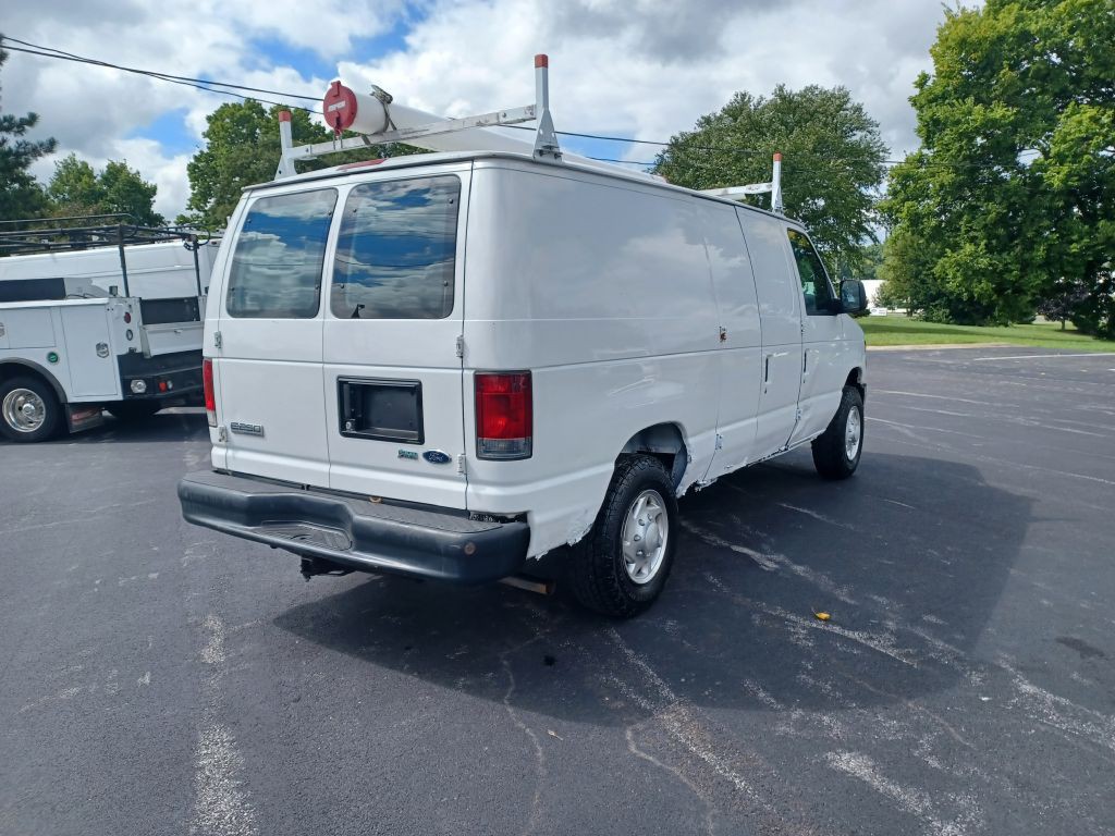 2009 Ford Econoline Image 3