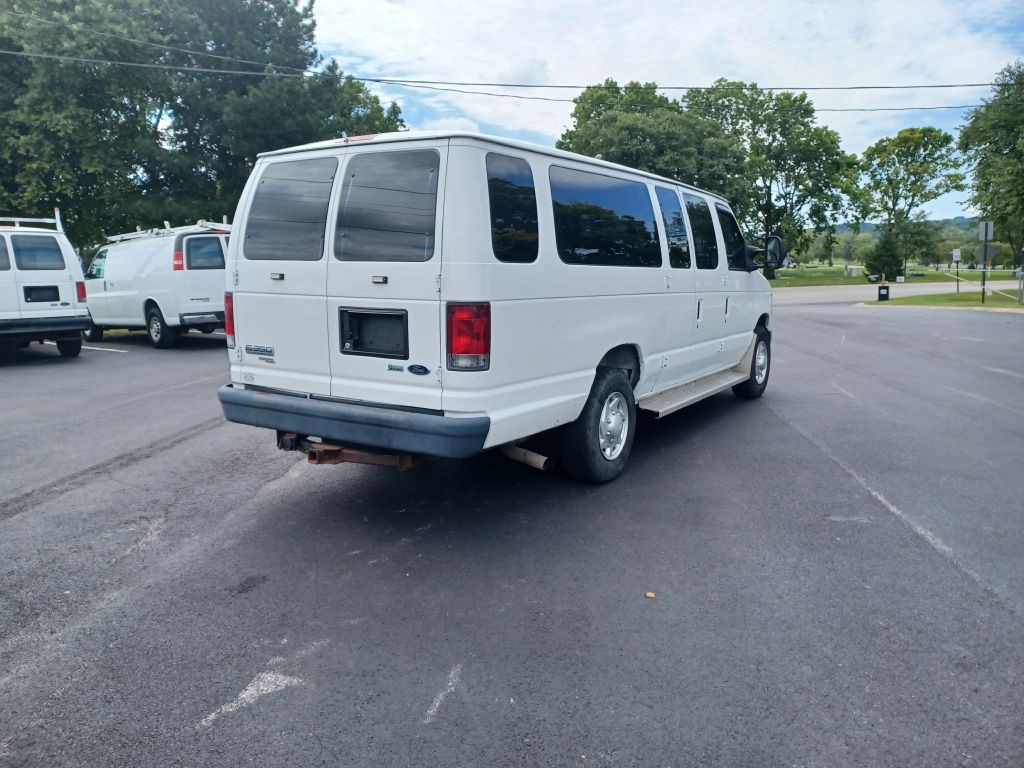 2013 Ford Econoline Image 3