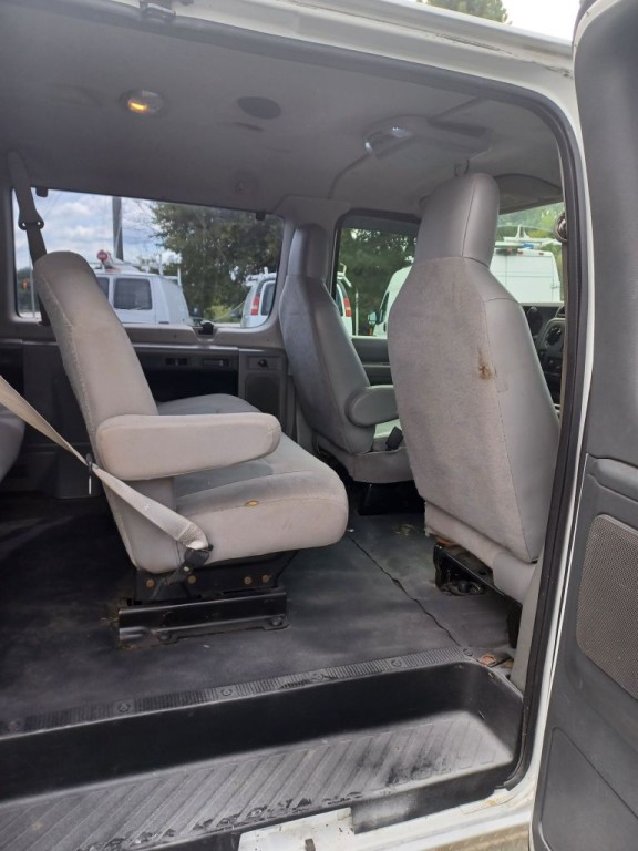 2013 Ford Econoline Image 5