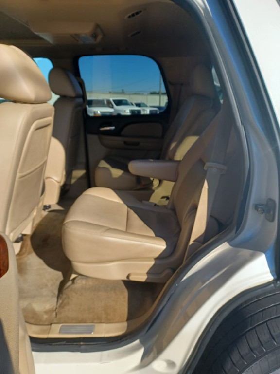 2012 Chevrolet Tahoe Image 6