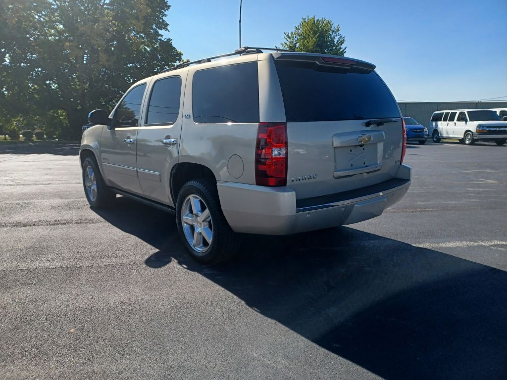 2011 Chevrolet Tahoe Image 4